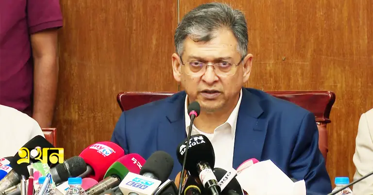 স্বরাষ্ট্রমন্ত্রী সালাউদ্দিন আহমদ